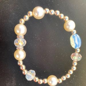 3/10 pearl bracelet